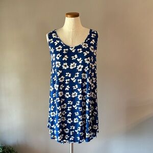 NWT Lane Bryant blue white Floral Blue Sleeveless stretch tank  Top flare 18/20